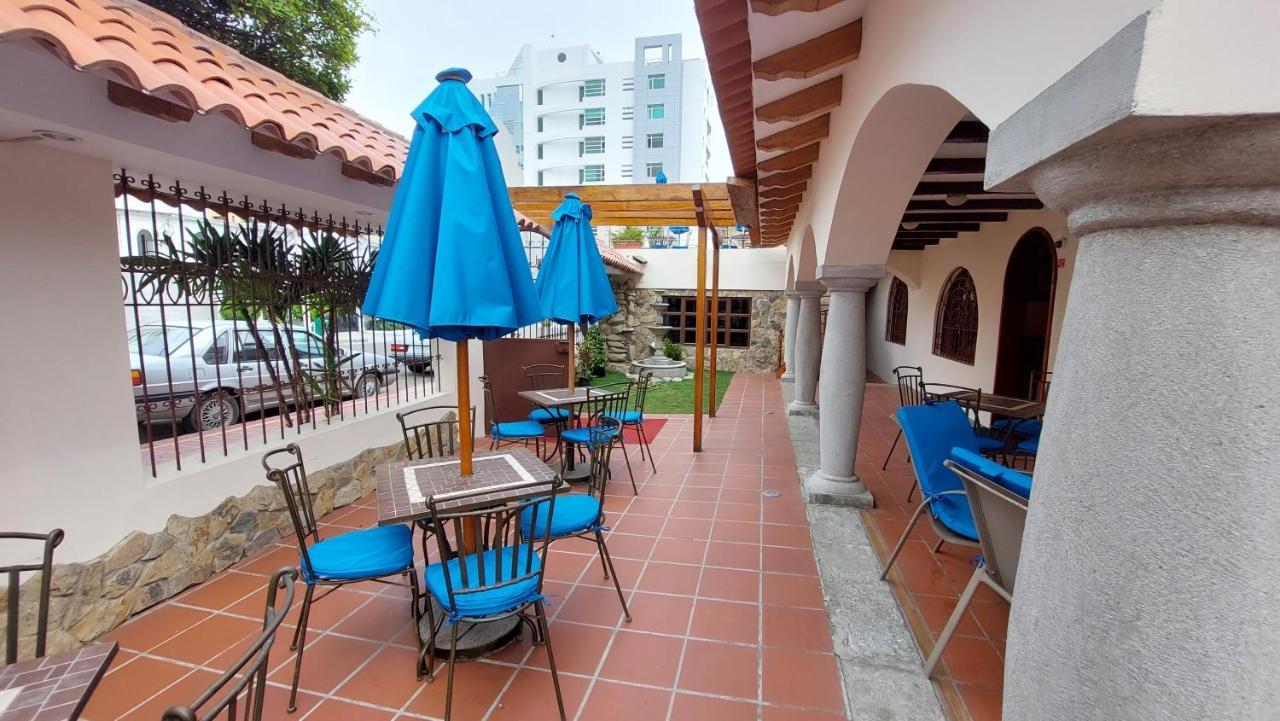 Voyager Hotel Manta